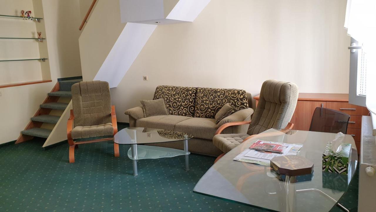 Spa Apartment Raisova Karlsbad Buitenkant foto