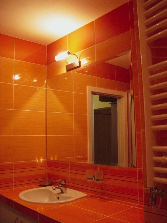 Spa Apartment Raisova Karlsbad Buitenkant foto
